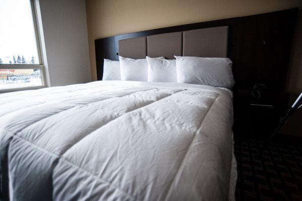 Western Star Inn & Suites Stoughton 外观 照片