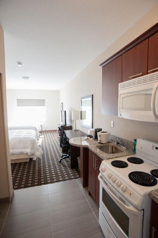 Western Star Inn & Suites Stoughton 外观 照片