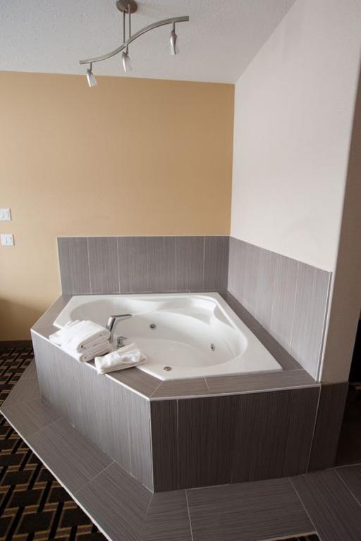 Western Star Inn & Suites Stoughton 外观 照片